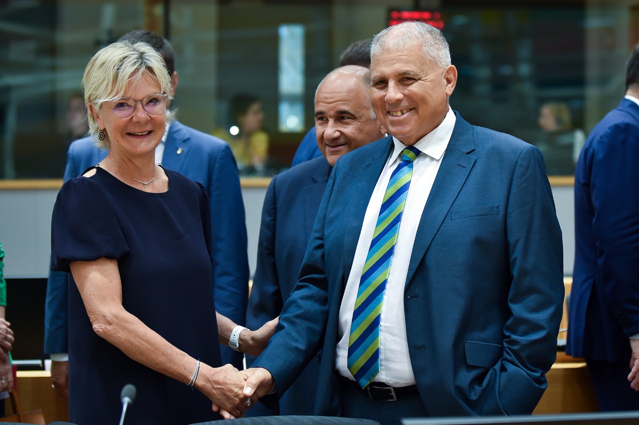 Martine Hansen (Ministre de l’Agriculture, de l’Alimentation et de la Viticulture, Luxembourg), Anton Refalo (Ministre de l’Agriculture, de la Pêche et des Droits des animaux, Malta)
