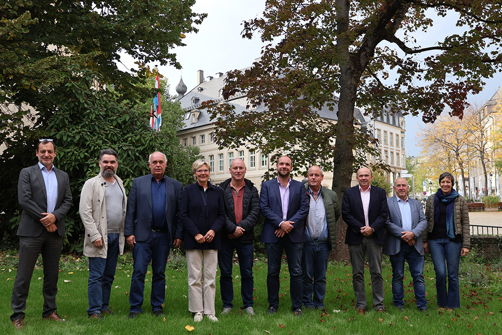 Martine Hansen souligne : « En 2025, ainsi 12.000 hectares de prairie de fauche ont fait l’objet d’actions de sauvetage afin de préserver le bien-être des faons. Pour 2026, notre ambition commune est d’étoffer le réseau national de sauvetage. »
