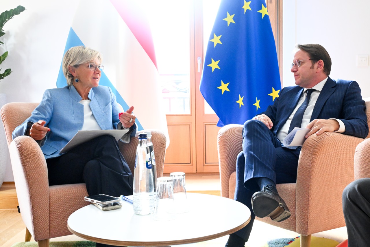 Martine Hansen, ministre de l’Agriculture, de l’Alimentation et de la Viticulture en réunion avec Olivér Várhelyi, Commissaire à la santé et au bien-être animal